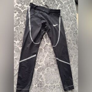 Nike men’s running Black and Gray Performance Leggings pants size large slim fit